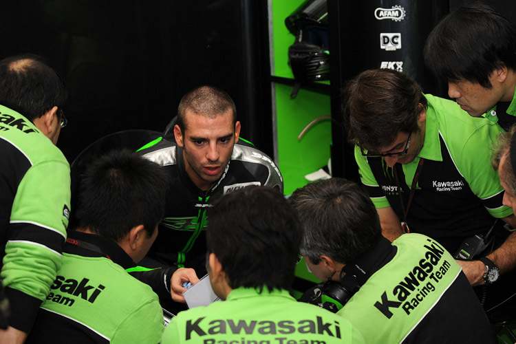 Marco Melandri testet die Kawa in Katar