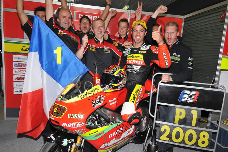 Erster WM-Titel für AJO-Motorsport durch Mike Di Meglio