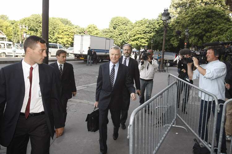 Schwerer Gang heute früh für Max Mosely