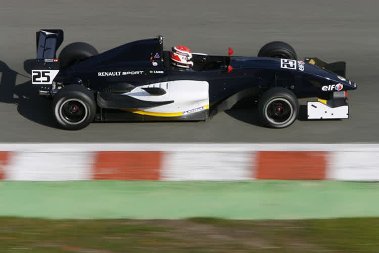 Aufstieg aus der F Renault: César Ramos