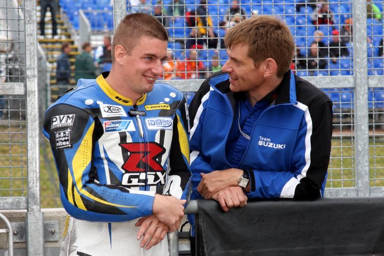 Gàbor Rizmayer mit Teamchef Evren Bischoff.