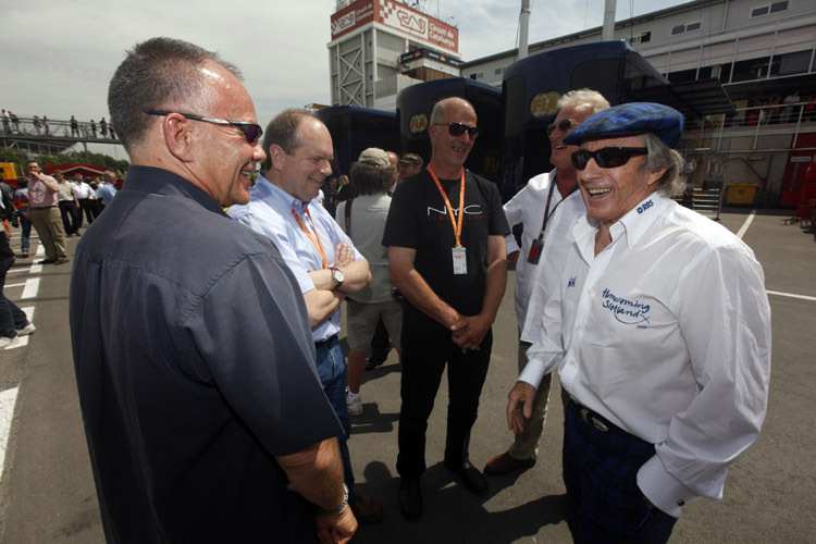 Stewart (re.) warnt Vettel vor Alleingang