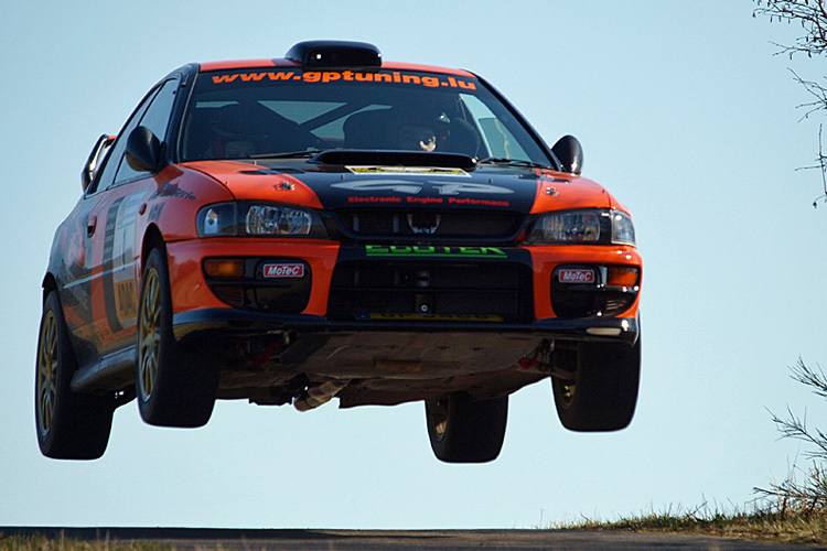 Gengler flog im Subaru zum Auftakt-Sieg