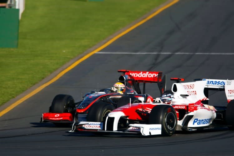 Trulli muss seinen Podestplatz an Hamilton abtreten