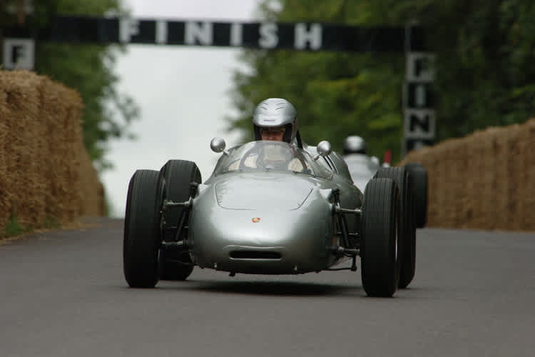 Manchmal fuhr der Chef auch selbst: Wiedeking in Goodwood 2006