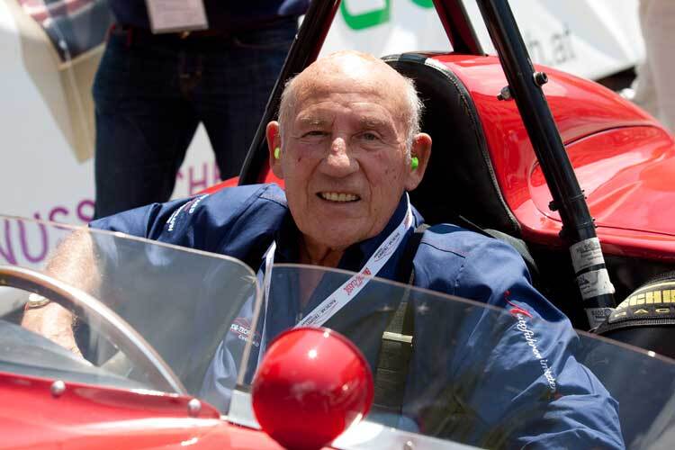 Sir Stirling Moss im Ferrari 750 Monza aus dem Jahr 1955
