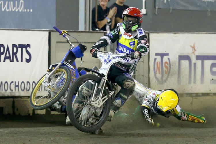 Emil Sayfutdinov (am Boden) ist verletzt, Adrian Miedzinski erhält die Wildcard