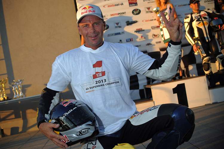 Andi Meklau erweitert Pokal-Sammlung