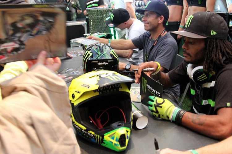 Antonio Lindbäck (re.) ist einziger aktueller GP-Fahrer im Feld