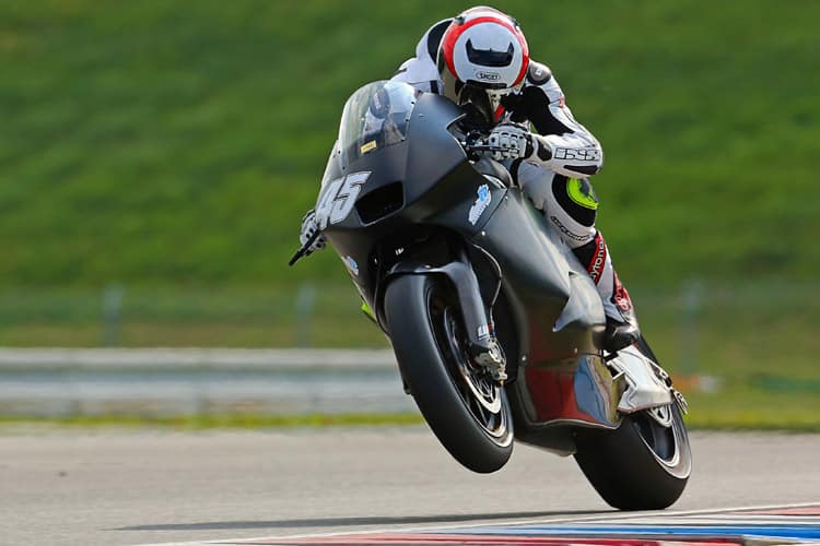 Martin Bauer mit der Suter-BMW in Brünn