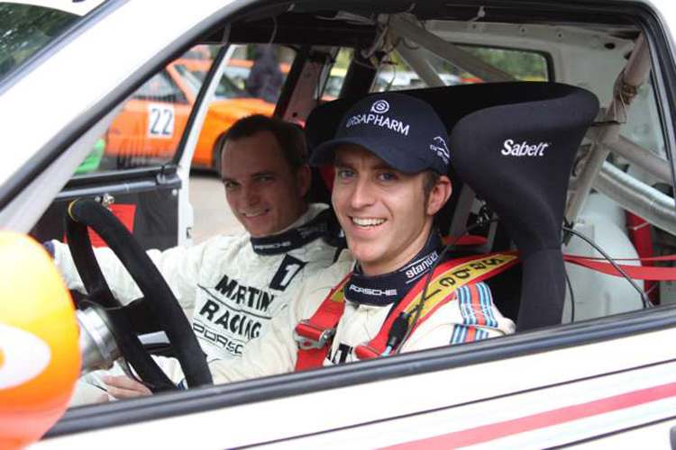Timo Bernhard in seinem Rallye-Golf