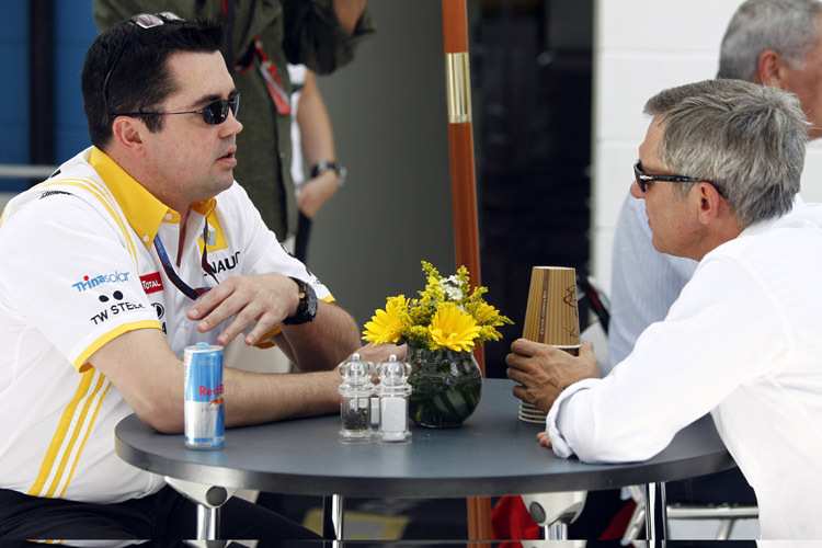 Boullier im Gespräch mit Kubica-Manager Morelli