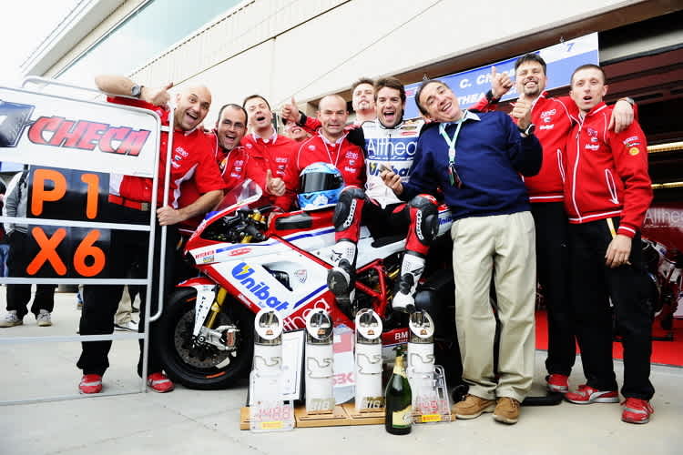 Carlos Checa war der gefeierte Doppelsieger 