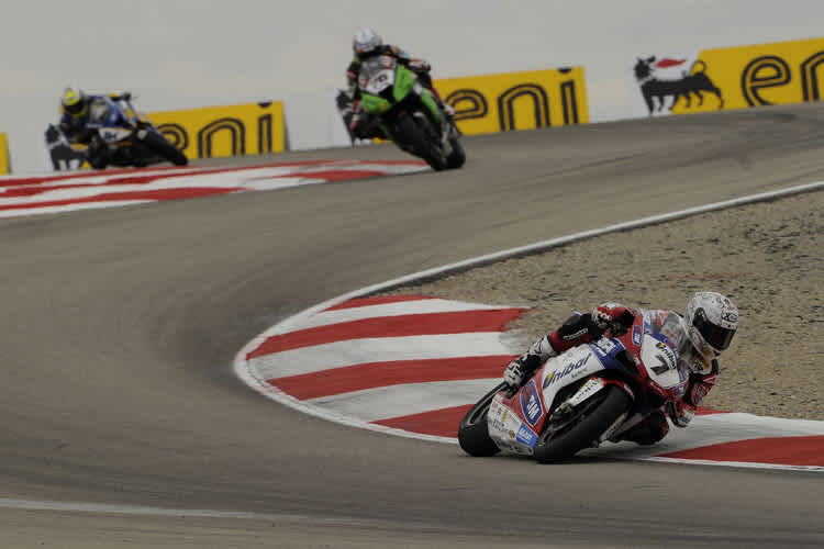 Carlos Checa kommt in Schwung