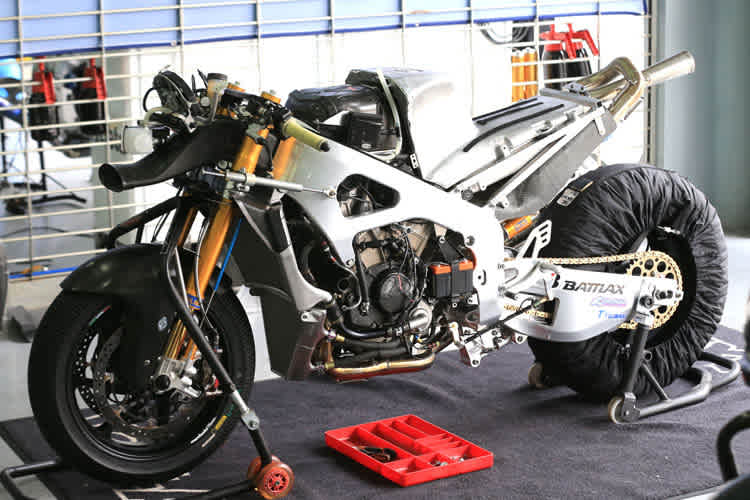 CRT-Aprilia von Lavery mit Eigenbau-Chassis von Paul Bild Motorsport