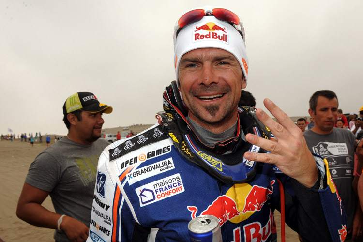 Cyril Despres machte Zeit auf Leader Marc Coma gut