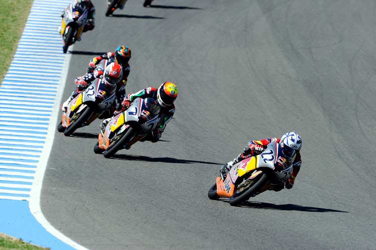 Enge Rennen sind im Red Bull Rookies Cup garantiert