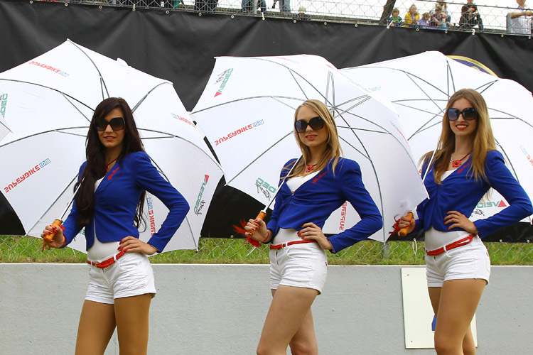 Die Damen verraten einem gerne die Uhrzeit