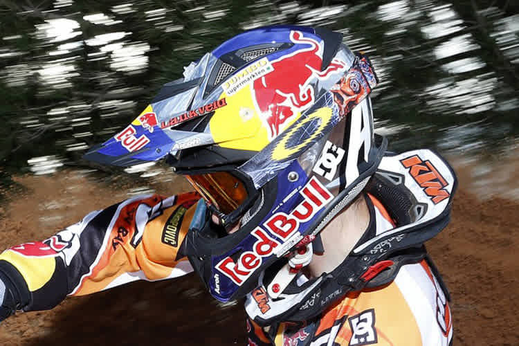MX2-Motocross-Weltmeister Jeffrey Herlings trägt ein Neckbrace