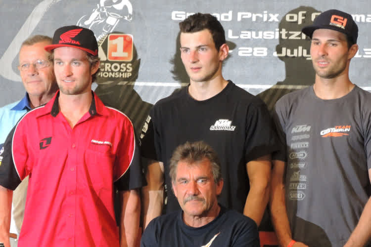 Hubert Nagl (vo.) mit seinen Nations-Fahrer Max Nagl, Dennis Ullrich und Christian Brockel