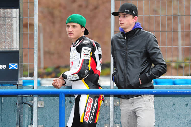 Begeisterung sieht anders aus: Jack Miller (li.) sieht Regenwolke