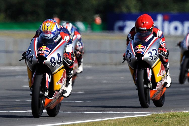 Jakub Kornfeil (#84) und Sturla Fagerhaug (#33)