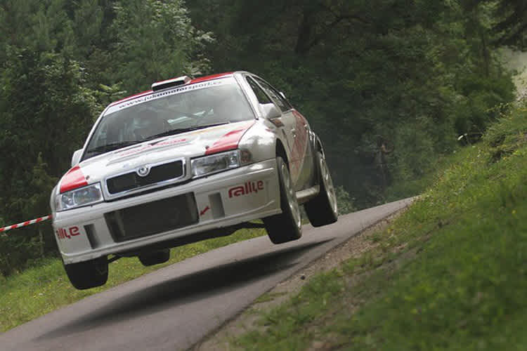 Matthias Kahle auf Siegeskurs unter der Wartburg