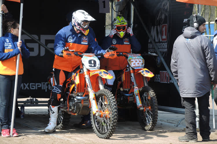 Ken de Dycker (9) und Tony Cairoli (222) machten den Sieg unter sich aus