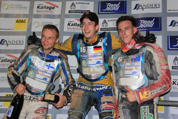 Richard Speiser (Mitte) ist zurück in der Weltspitze