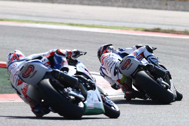 Leon Haslam (hinten) und Michel Fabrizio in Istanbul