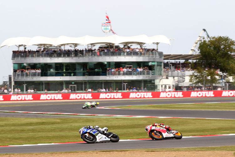 Silverstone-GP: Lorenzo führt vor Márquez