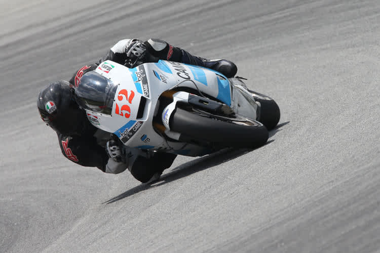 Lukas Pesek bei Testfahrten in Sepang