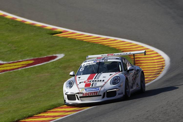 Klaus Bachler pfeilt durch die Eau Rouge