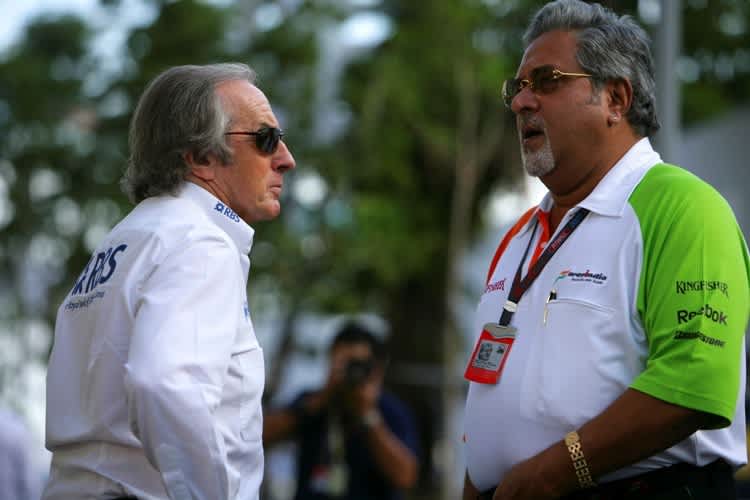 Vijay Mallya (re.) im Gespräch mit Jackie Stewart