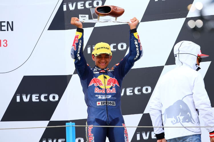 Grund zum Feiern: Zwei Podestplätze für Martín in Assen