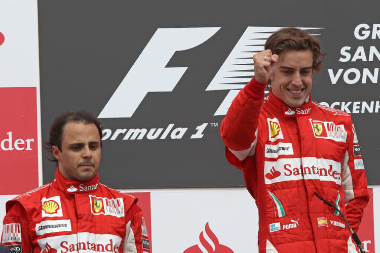 Massa und Alonso vor dem Platztausch.