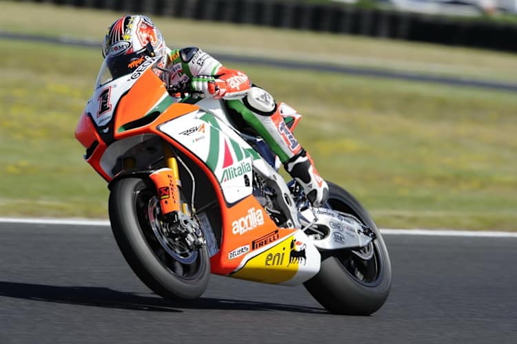 Max Biaggi lässt sich feiern