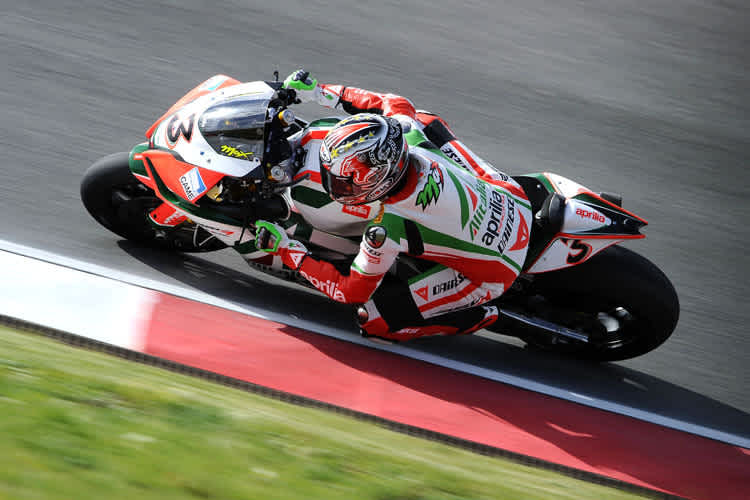 Max Biaggi auf dem Weg zum Sieg