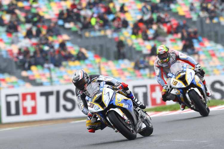 Marco Melandri (33) und Chaz Davies (19) lieferten sich einen harten Kampf