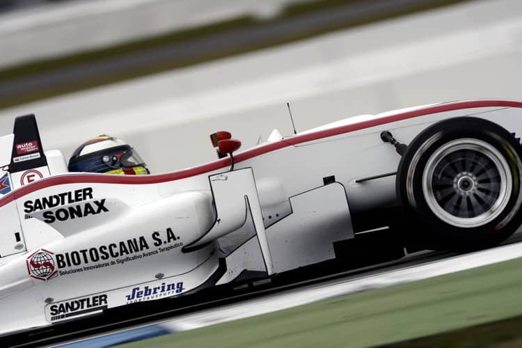 Carlos Muñoz wechselt von Mücke zu Signature