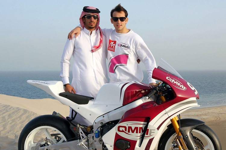 Al Naimi und Cardus: Präsentation in der Wüste