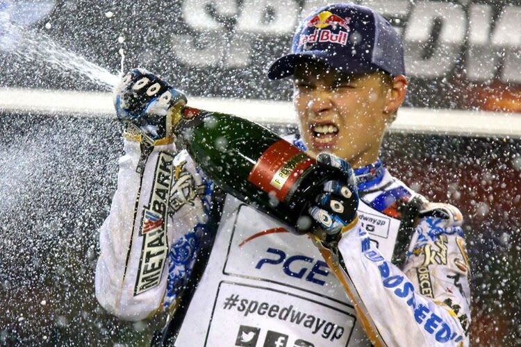 Schon drei Mal konnte Emil Sayfutdinov mit Champagner duschen