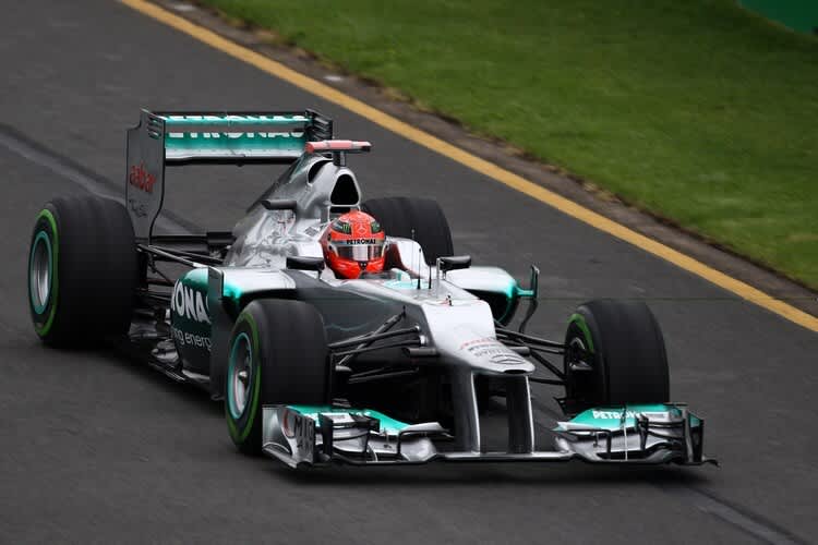 Schumacher strömte gierig an die Spitze