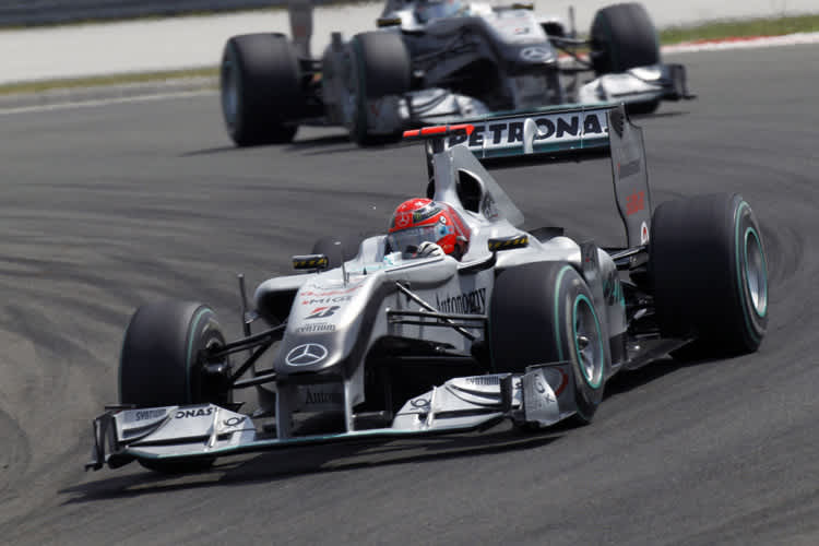 Schumi hat Probleme in langsamen Kurven.