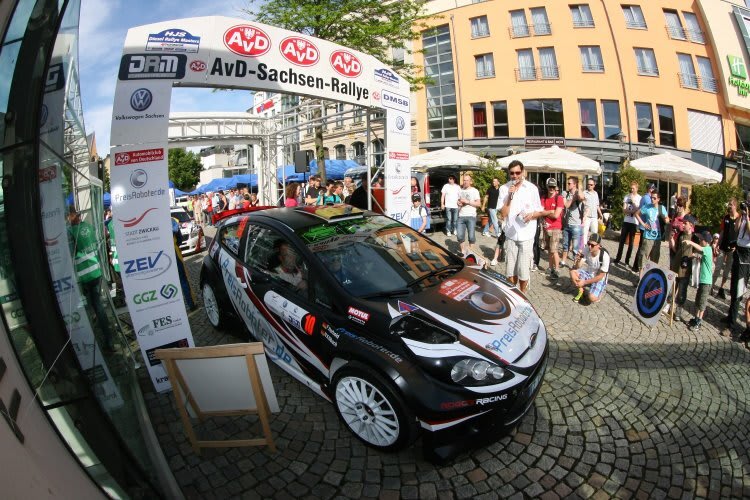 Start der Sachsen-Rallye 2012