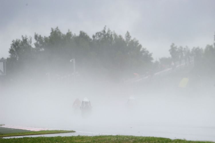 Bei diesen Bedingungen wurde das Supersport-Rennen in Moskau gestartet