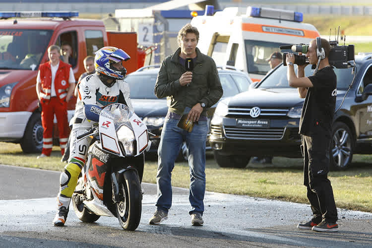 Sport1-Moderator Eric Engesser am Trackday in Oschersleben