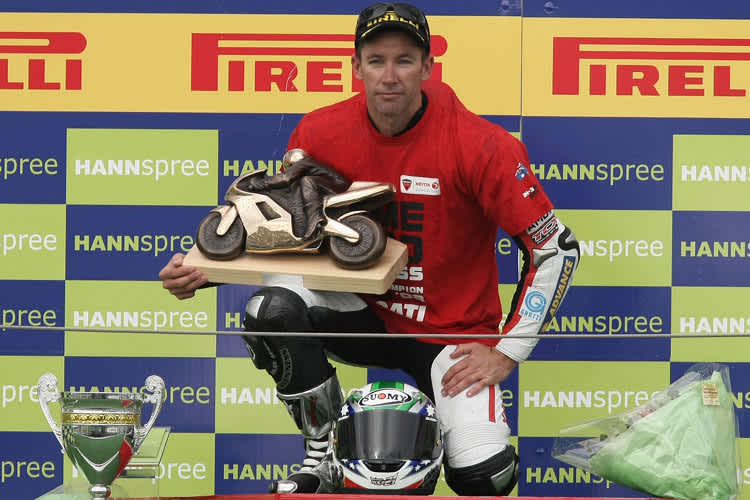Troy Bayliss 2008 bei seinem dritten Superbike-Titel