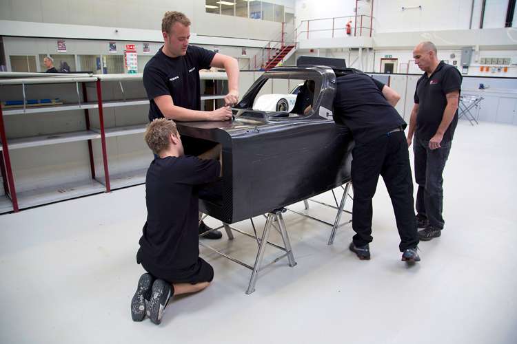 Momentan wird der Zeod RC bei RML aufgebaut