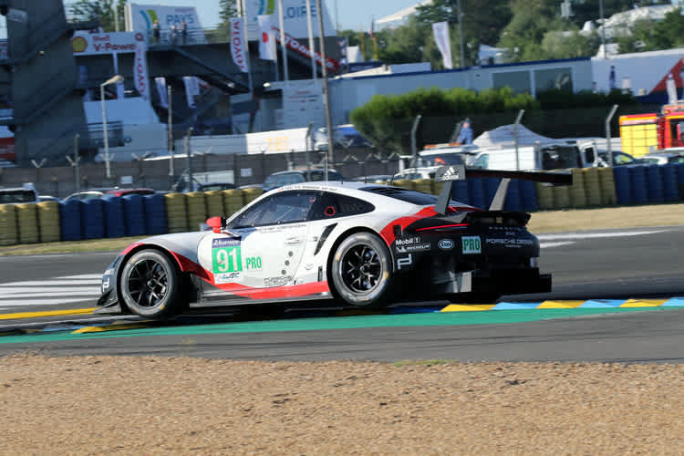 Der Porsche 911 RSR ließ es bereits 2017 bei den 24h von Le Mans fliegen